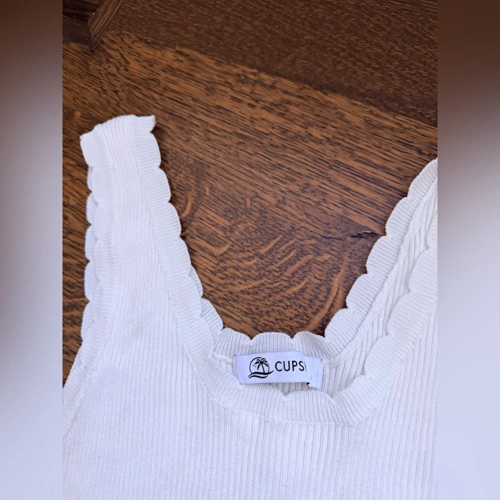 Bundle Lot X 4 Pieces Women’s Tank Tops & T-shirt Size XL Neutral Colours H&M + - Picture 7 of 13